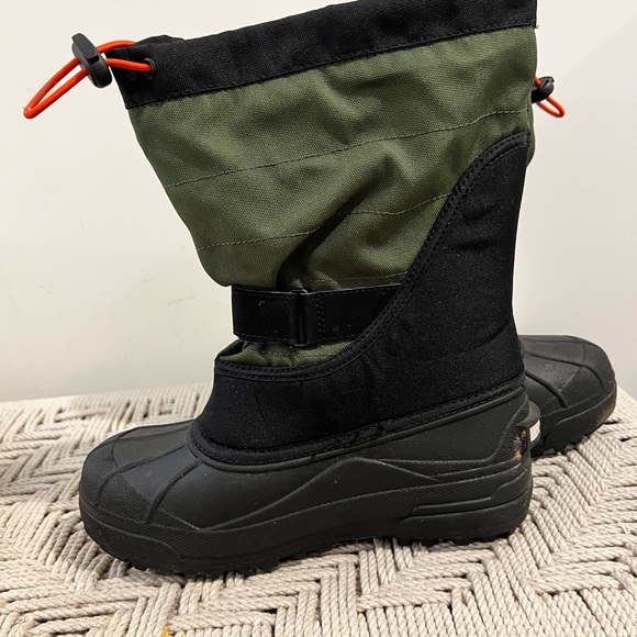 Columbia Youth Powderbug plus ll waterproof Olive and Black Outdoor Boots - Picture 4 of 11